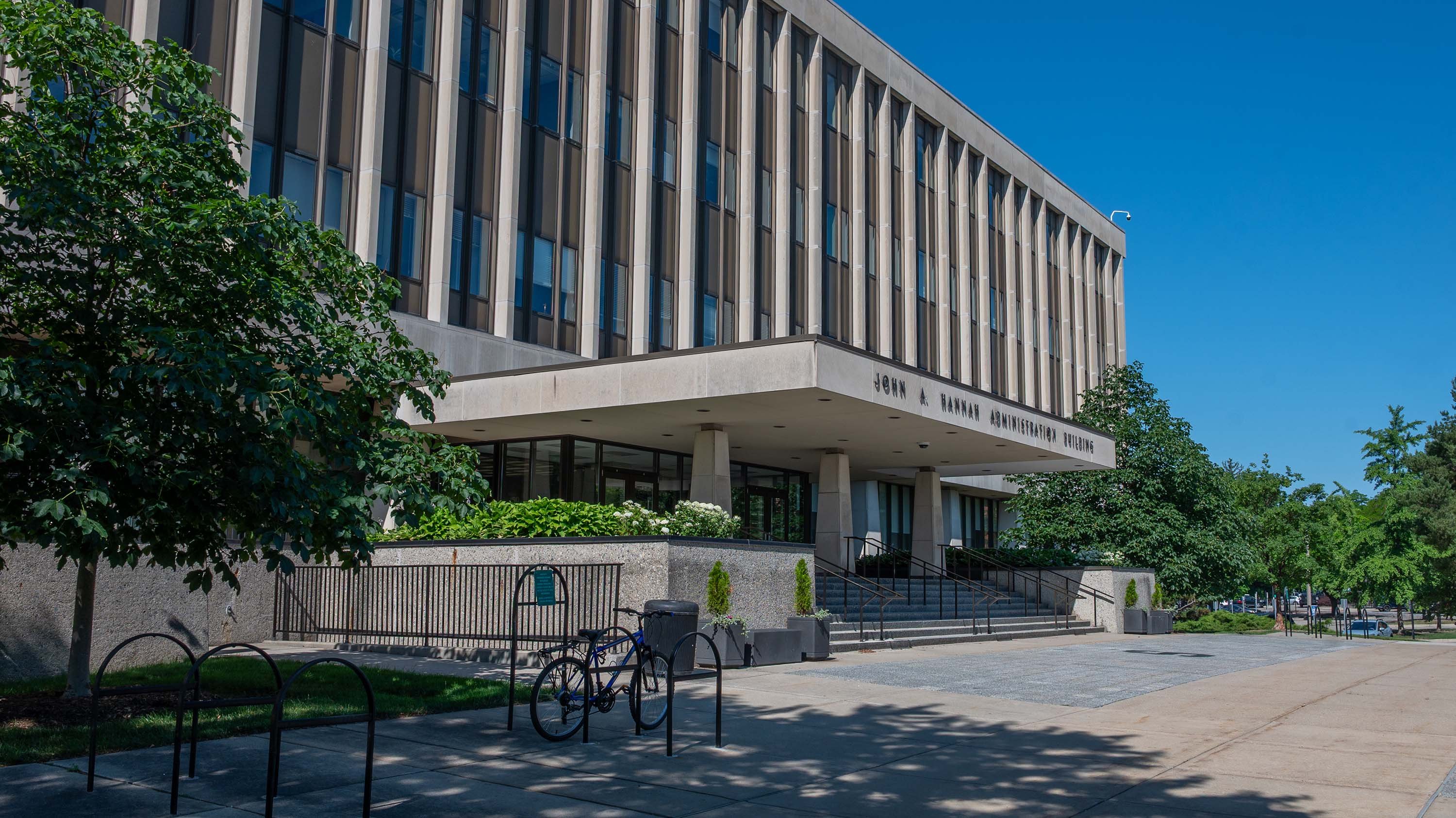 Hannah Administration Building