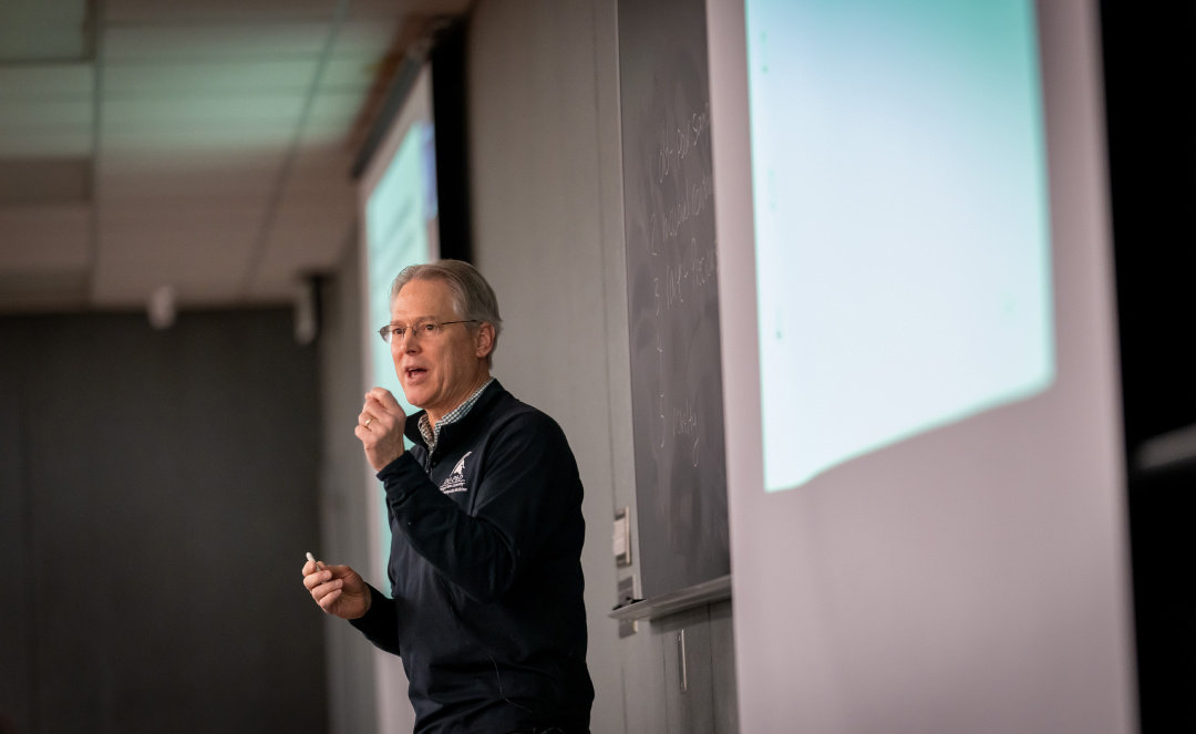 Brian Schutte, geneticist, associate professor and co-director of the D.O.-Ph.D. Physician-Scientist Training Program at the Michigan State University College of Osteopathic Medicine, teaches MSU undergraduate students about scientific genetic investigation. Photo courtesy of the Michigan State University College of Osteopathic Medicine.