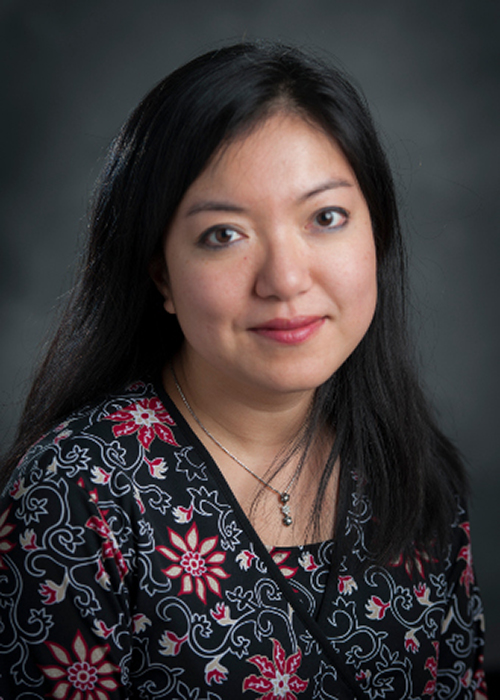 professional photo of Felicia Wu