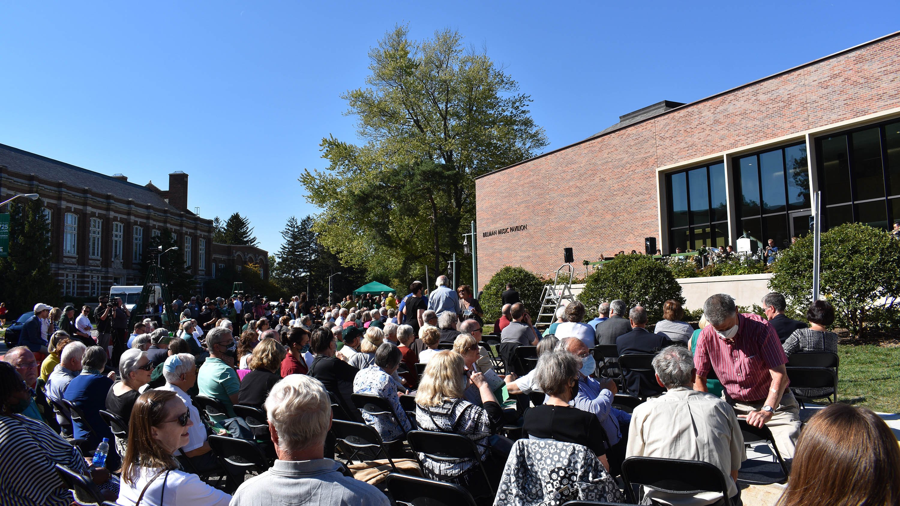 Crowd at the ceremony