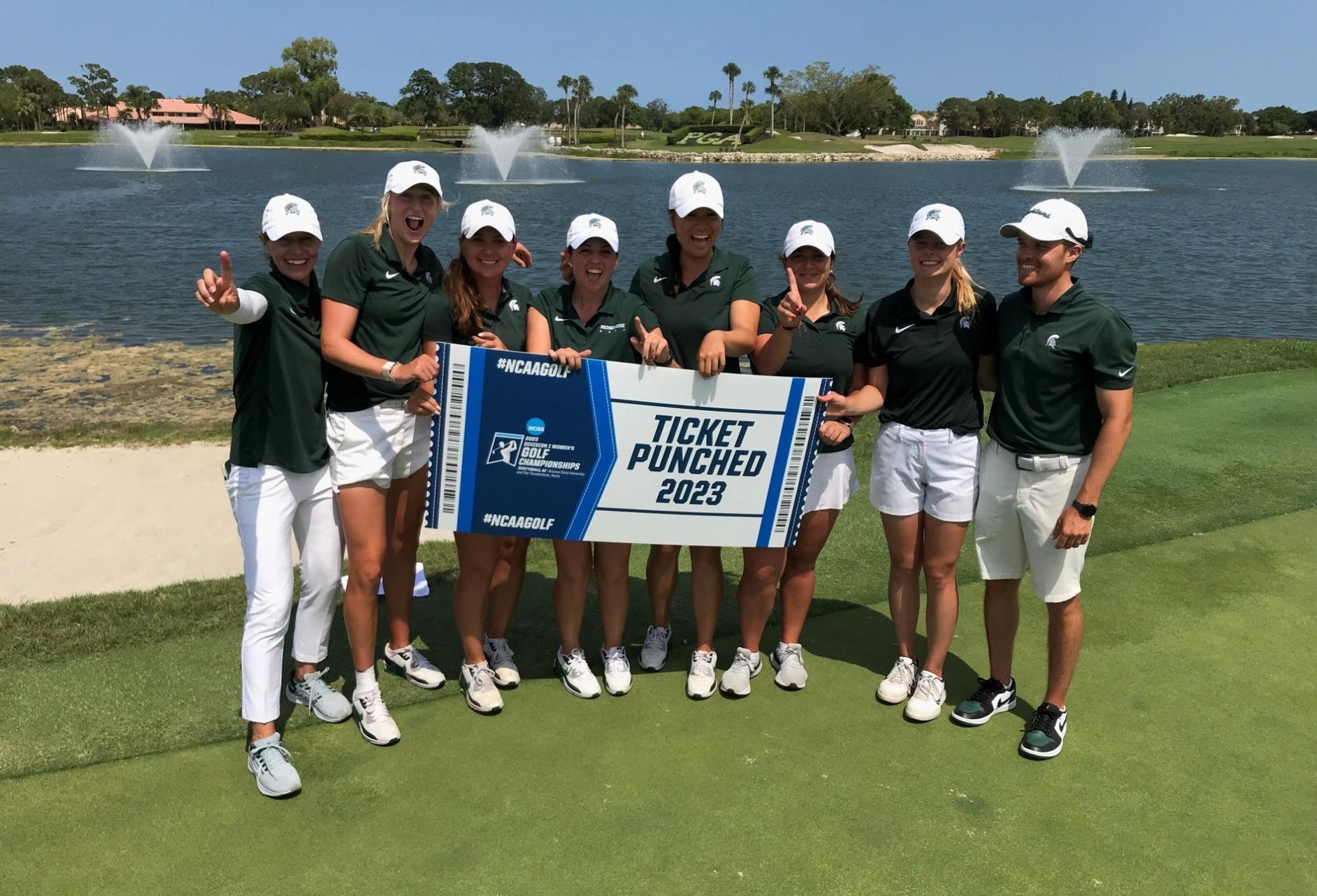 Women's golf team at national championships