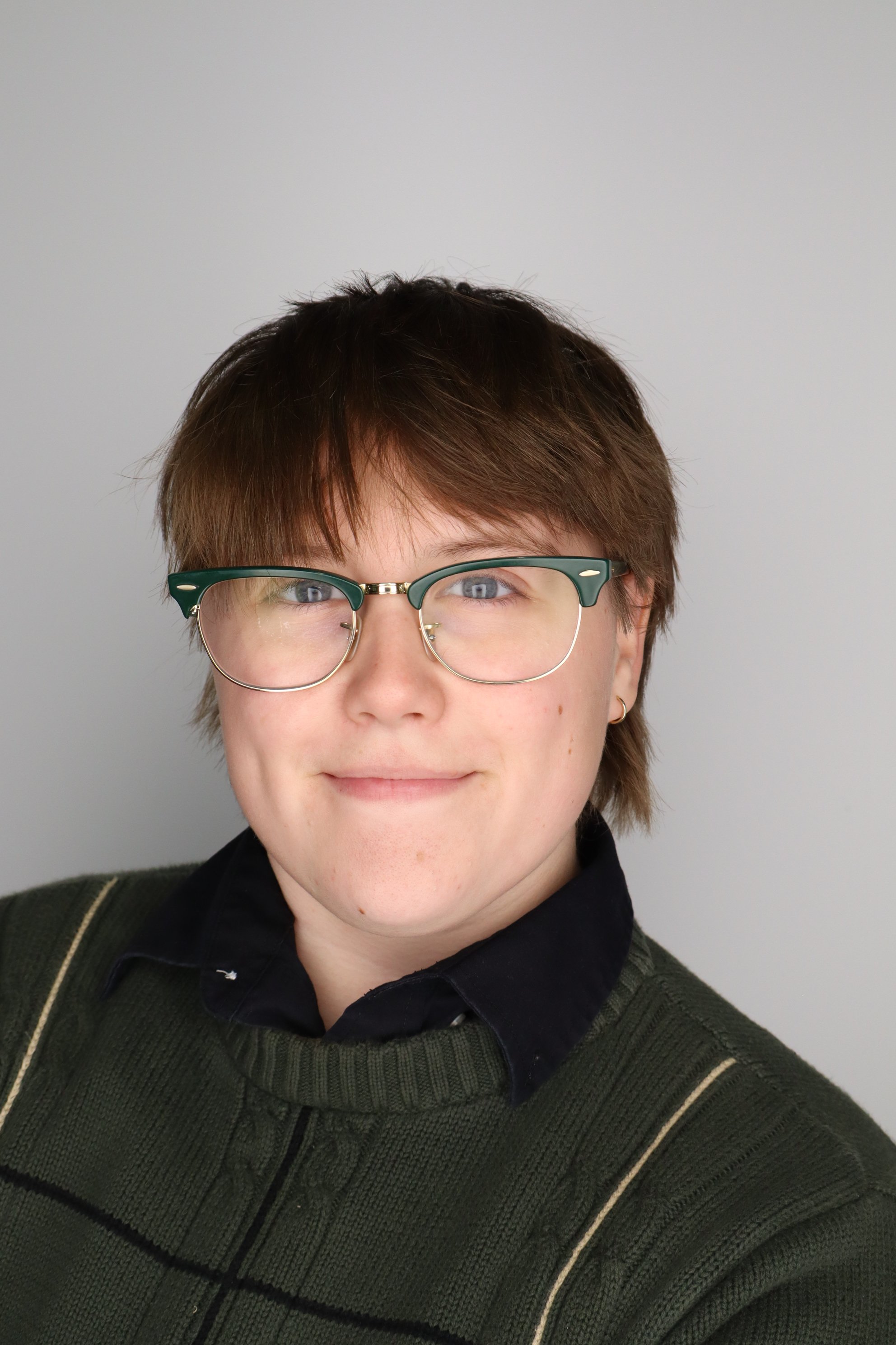 headshot-elliott