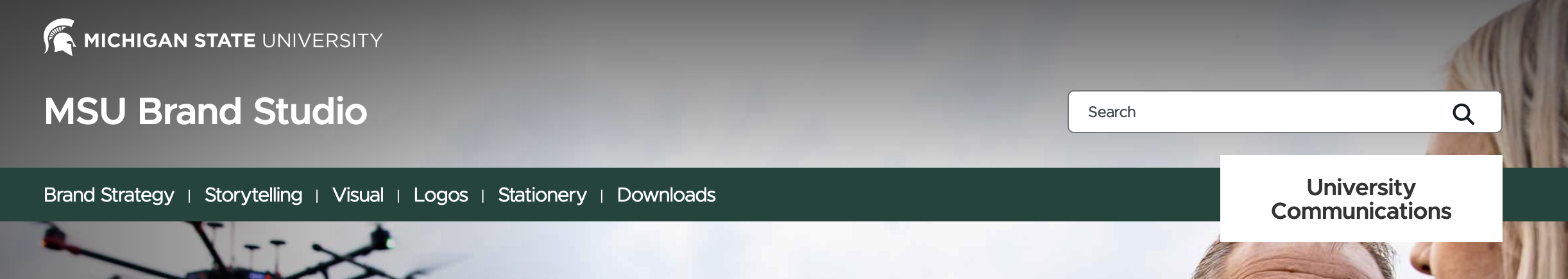 The brand bar on the MSU Brand Studio website does not include any links.