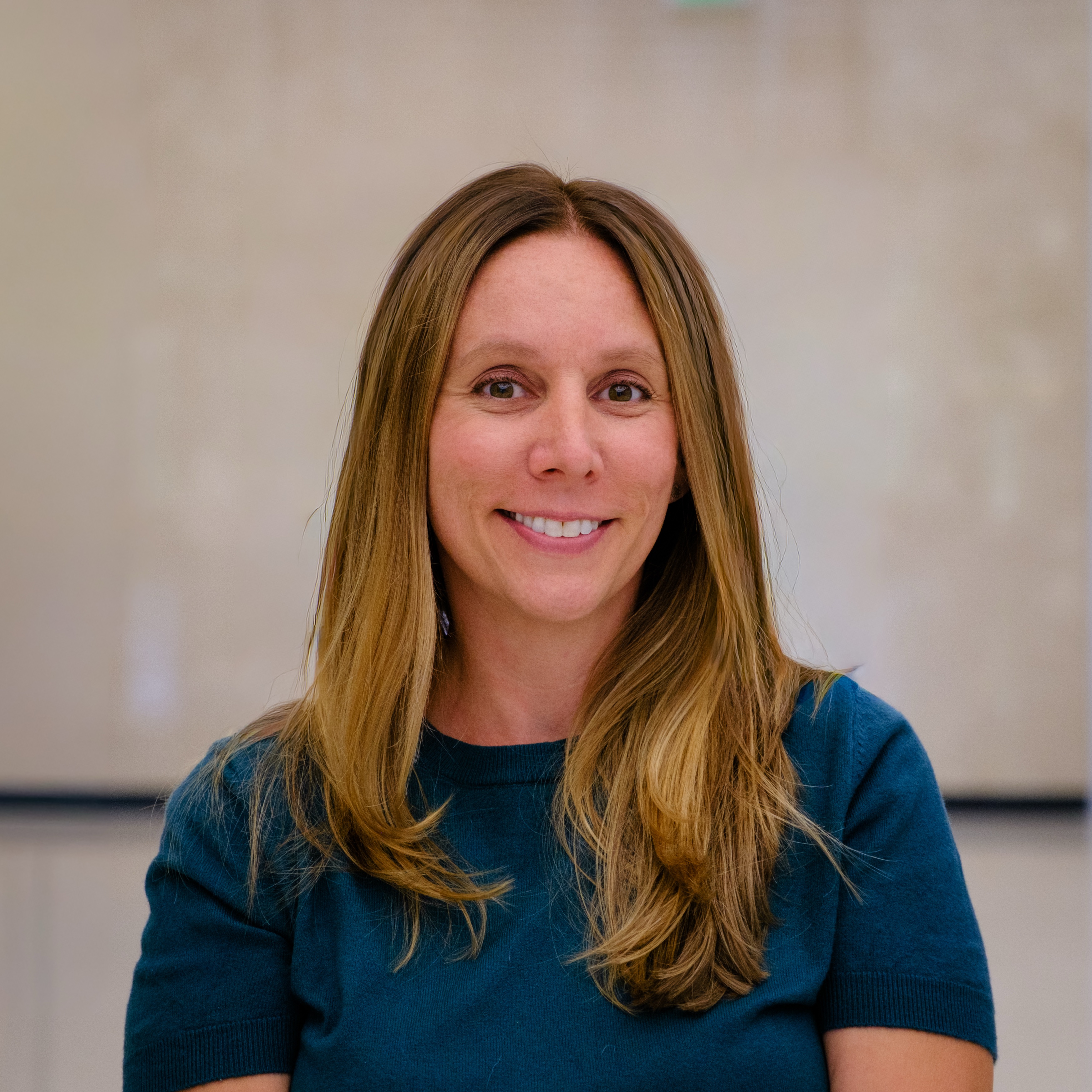 Photo of Kate Reasner indoors