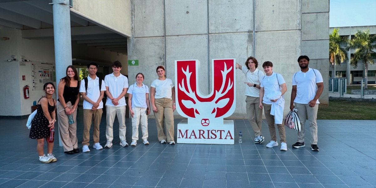 MSU students at the entrance of Universidad Marista de Mérida in Mérida, Mexico
