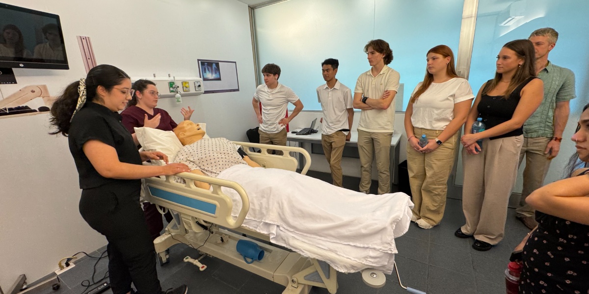 MSU students going through patient simulation training