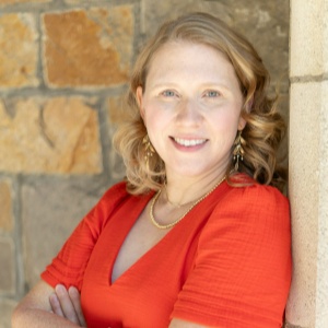 A headshot photo of doctor Chelsea Wentworth