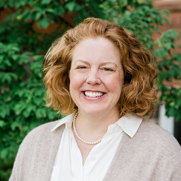 Julie Rojewski Headshot sm