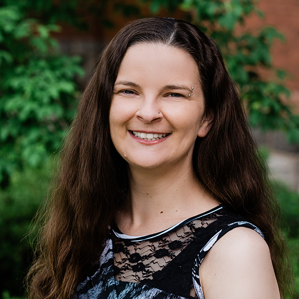 Kate Metz Headshot sm