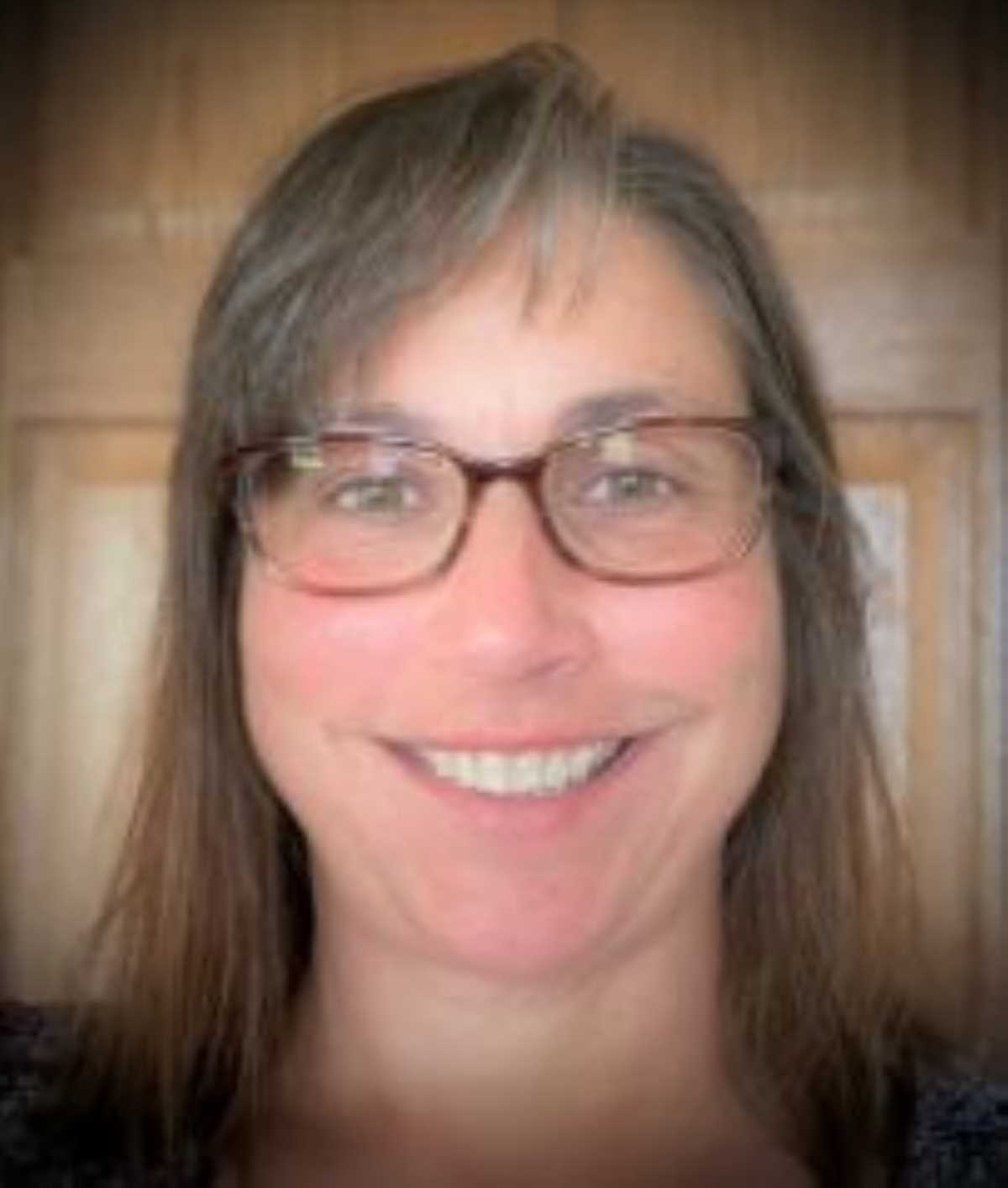 Elizabeth_Gallagher_Headshot