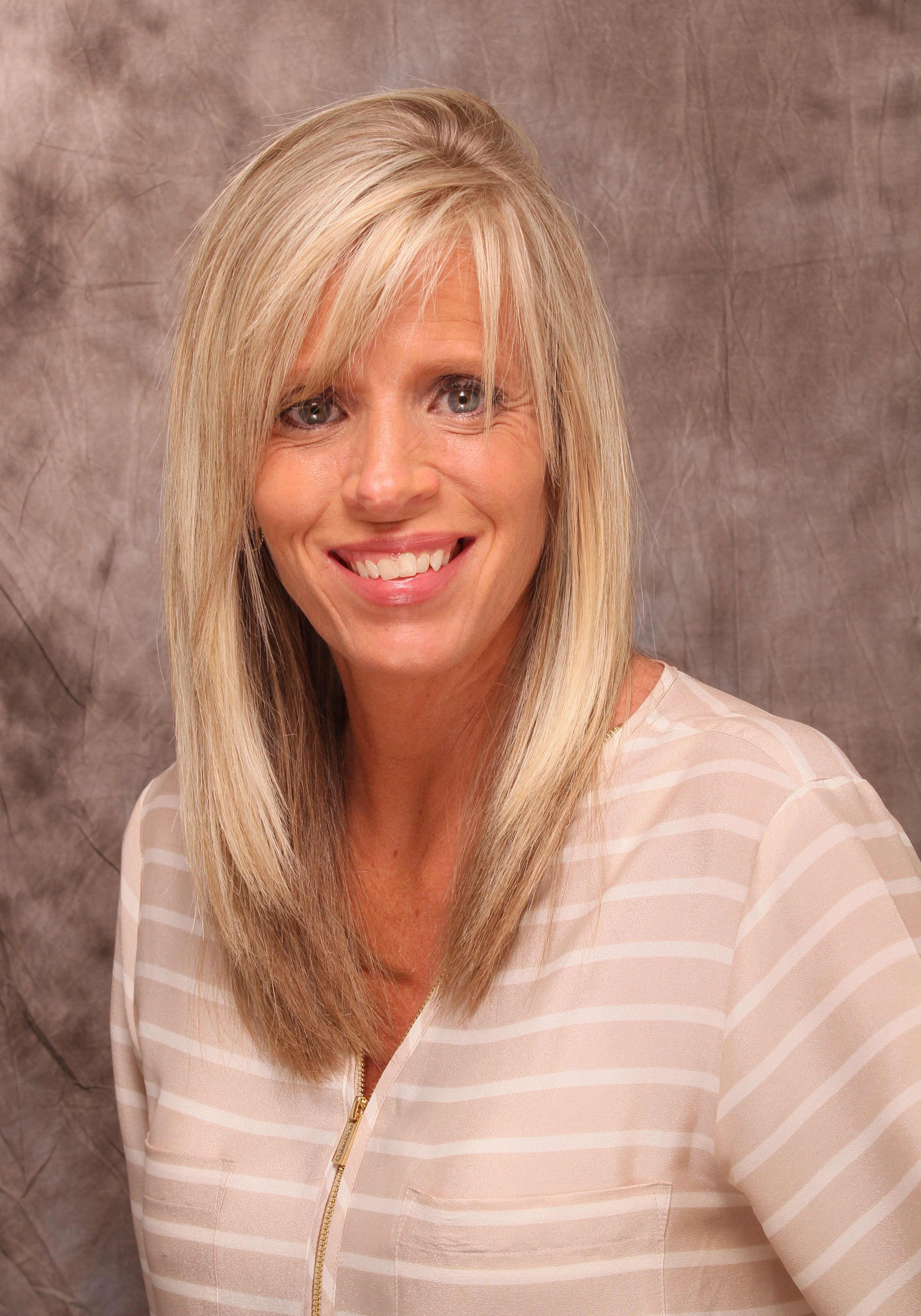 Maribeth Leonard Headshot