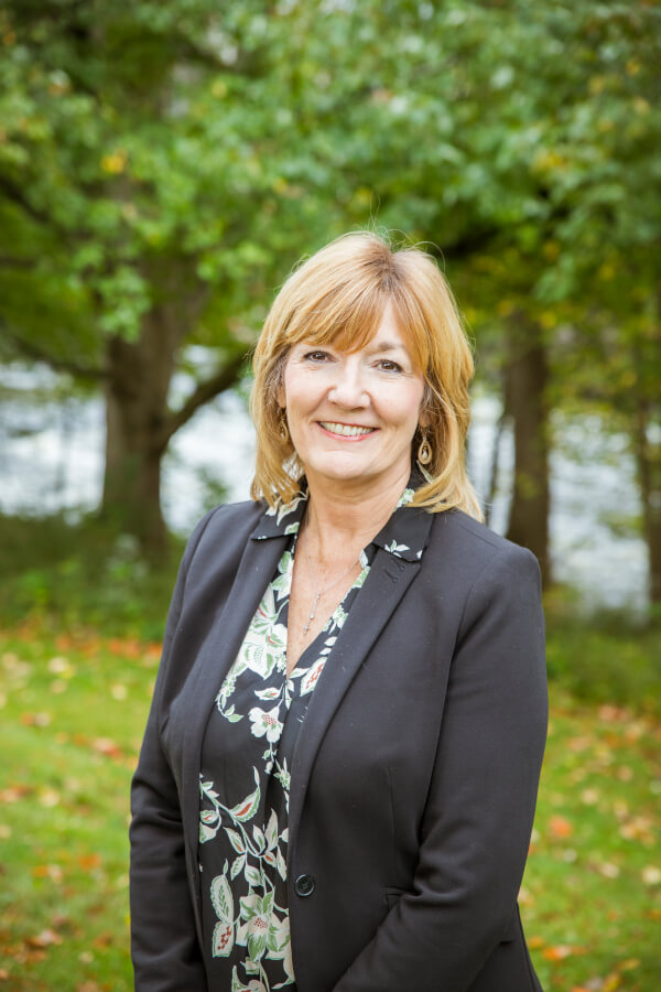 Image of Robin Stechschulte, Executive Assistant