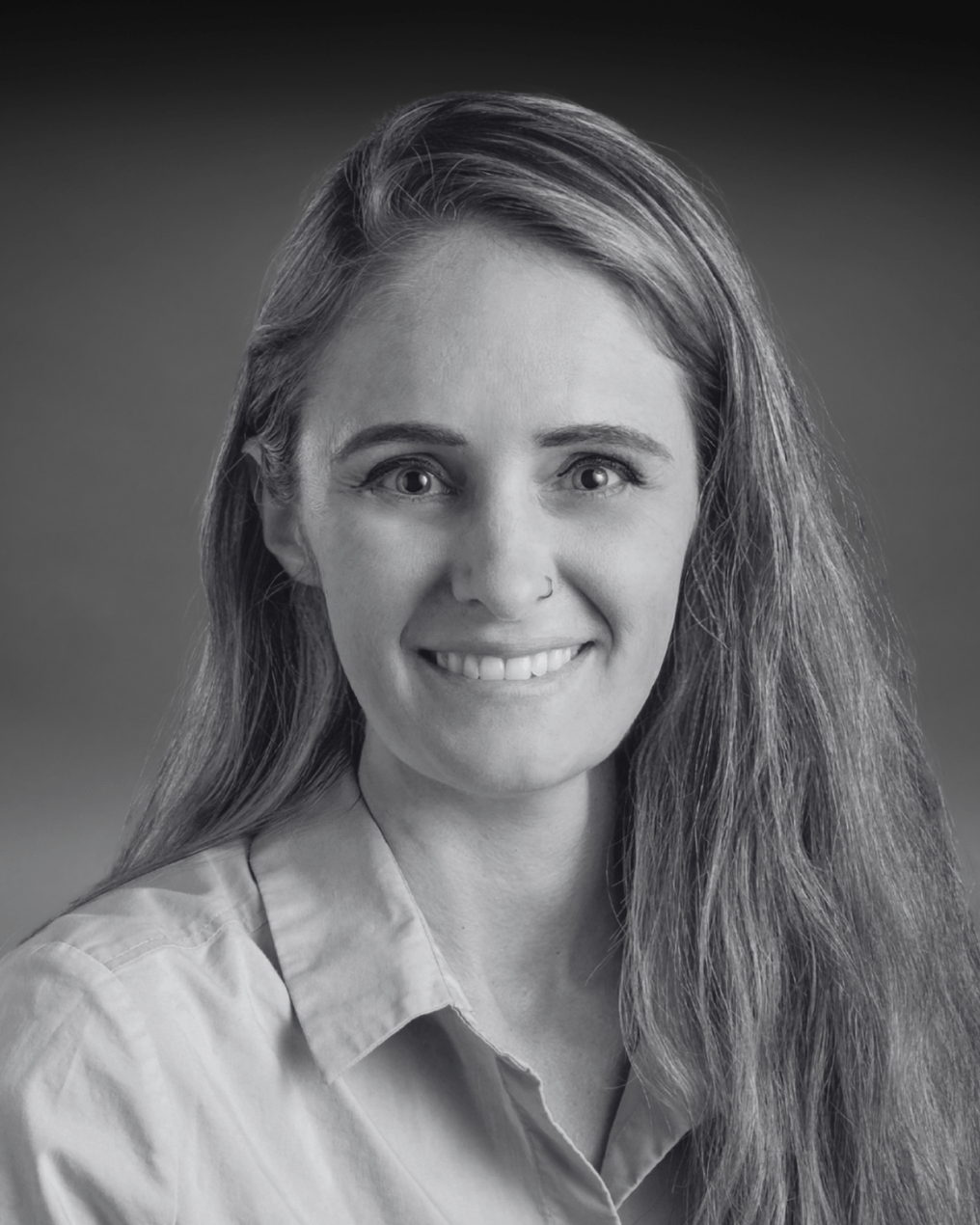 headshot of monica mills