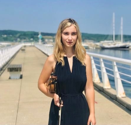 Amelia1
