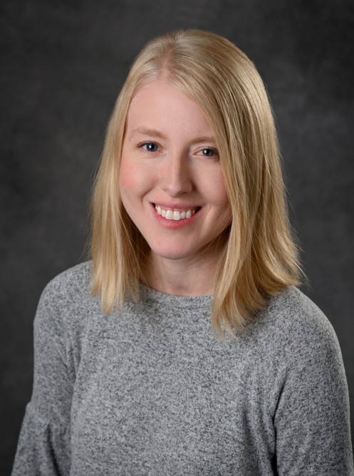 Professional headshot of Lindsay Naylor