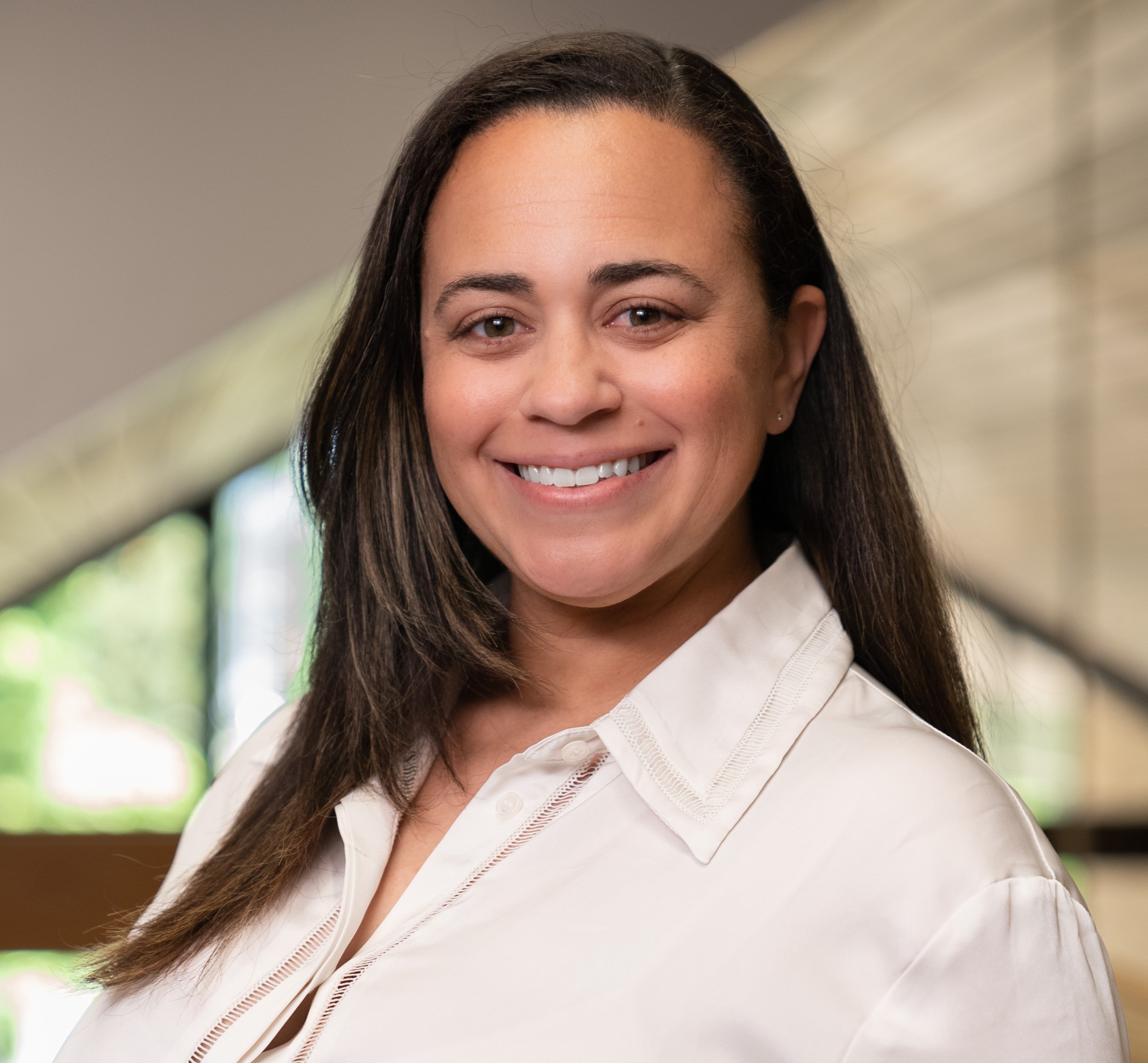 professional headshot of Lauren Brown