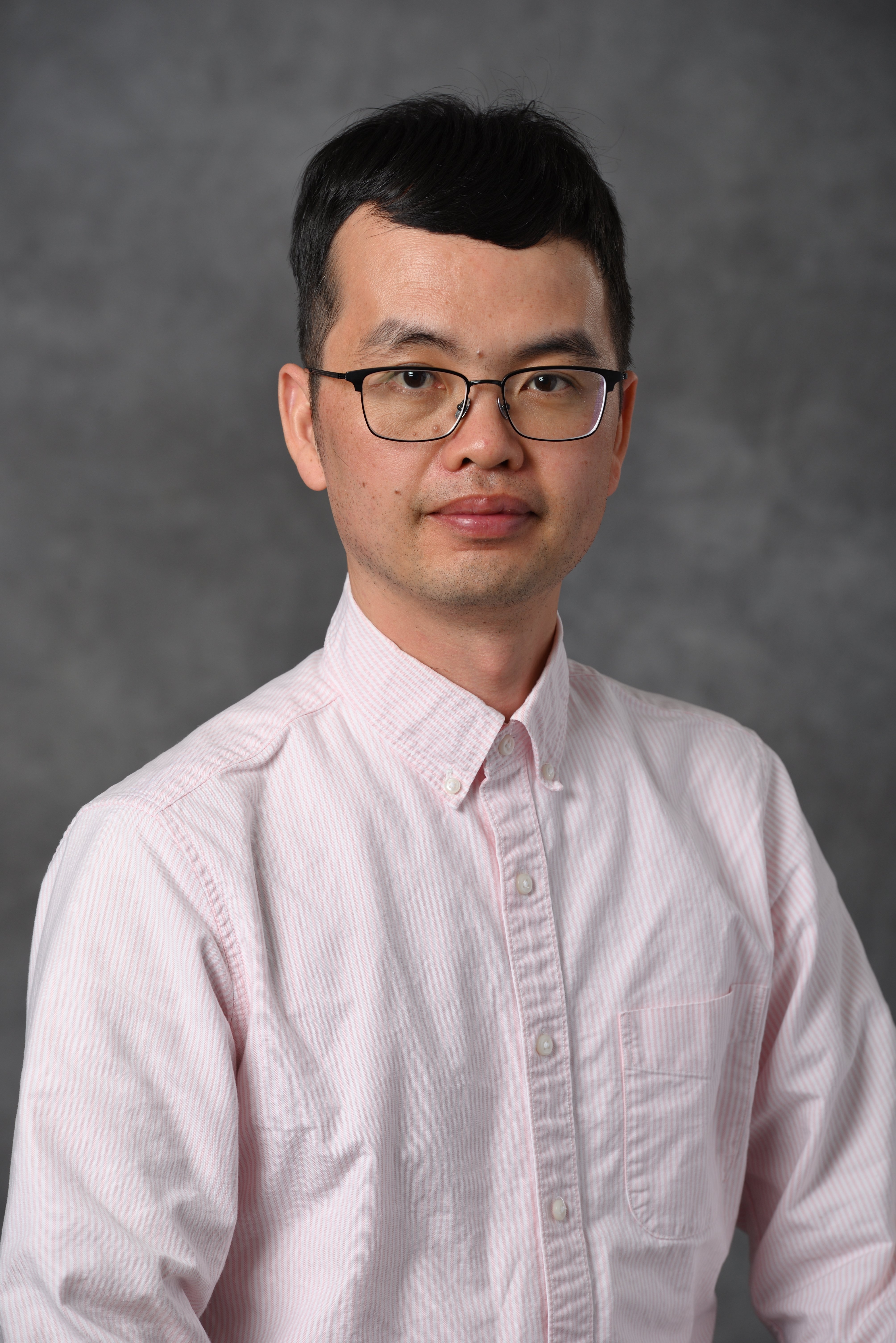Professional Headshot of Lianzhang Bao