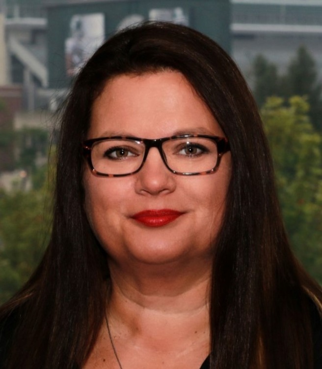 Professional headshot of Brenda Hodge