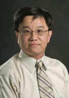 Professional headshot of Andre Lee