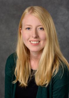 Professional headshot of Lindsay Naylor