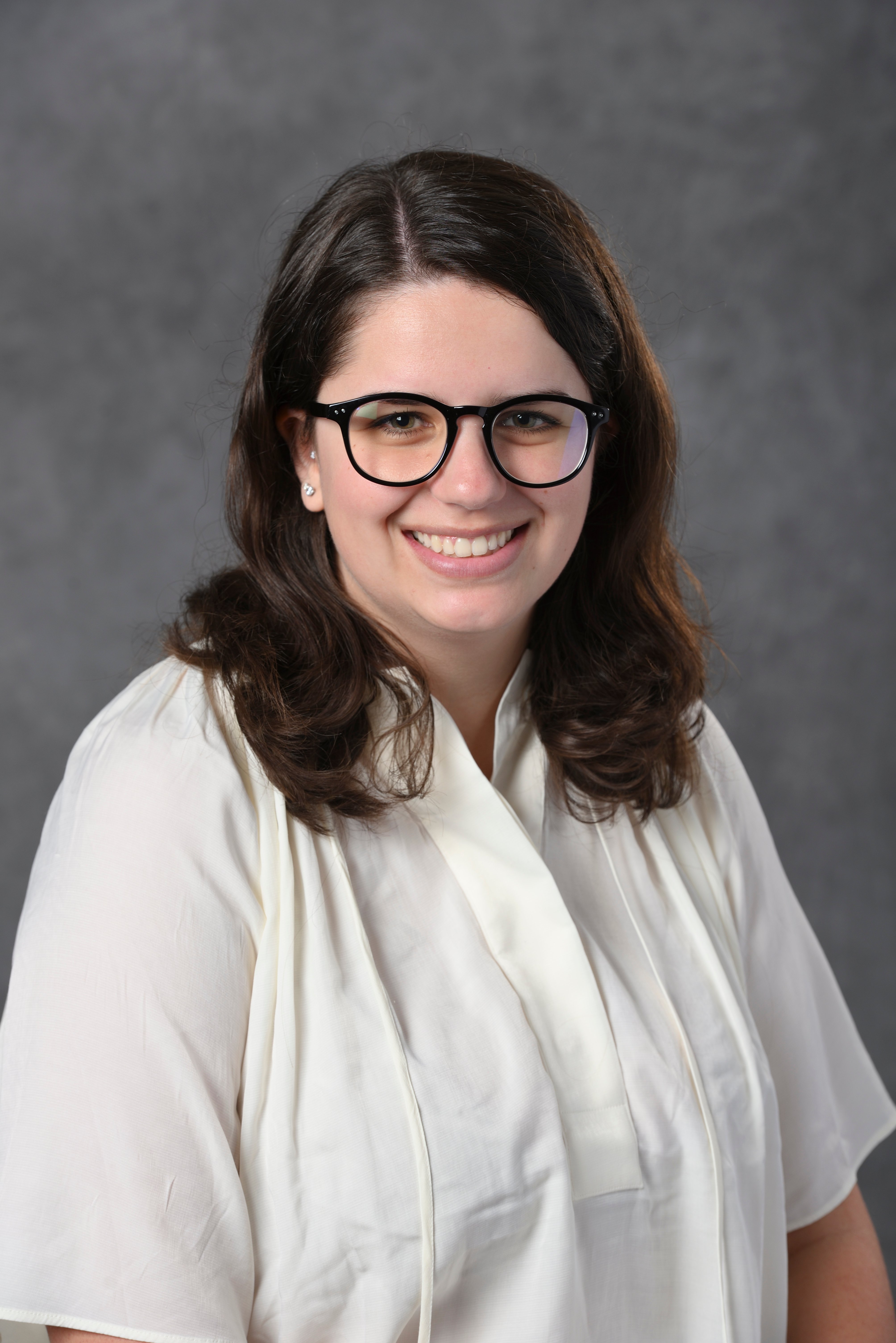 professional headshot of Julia