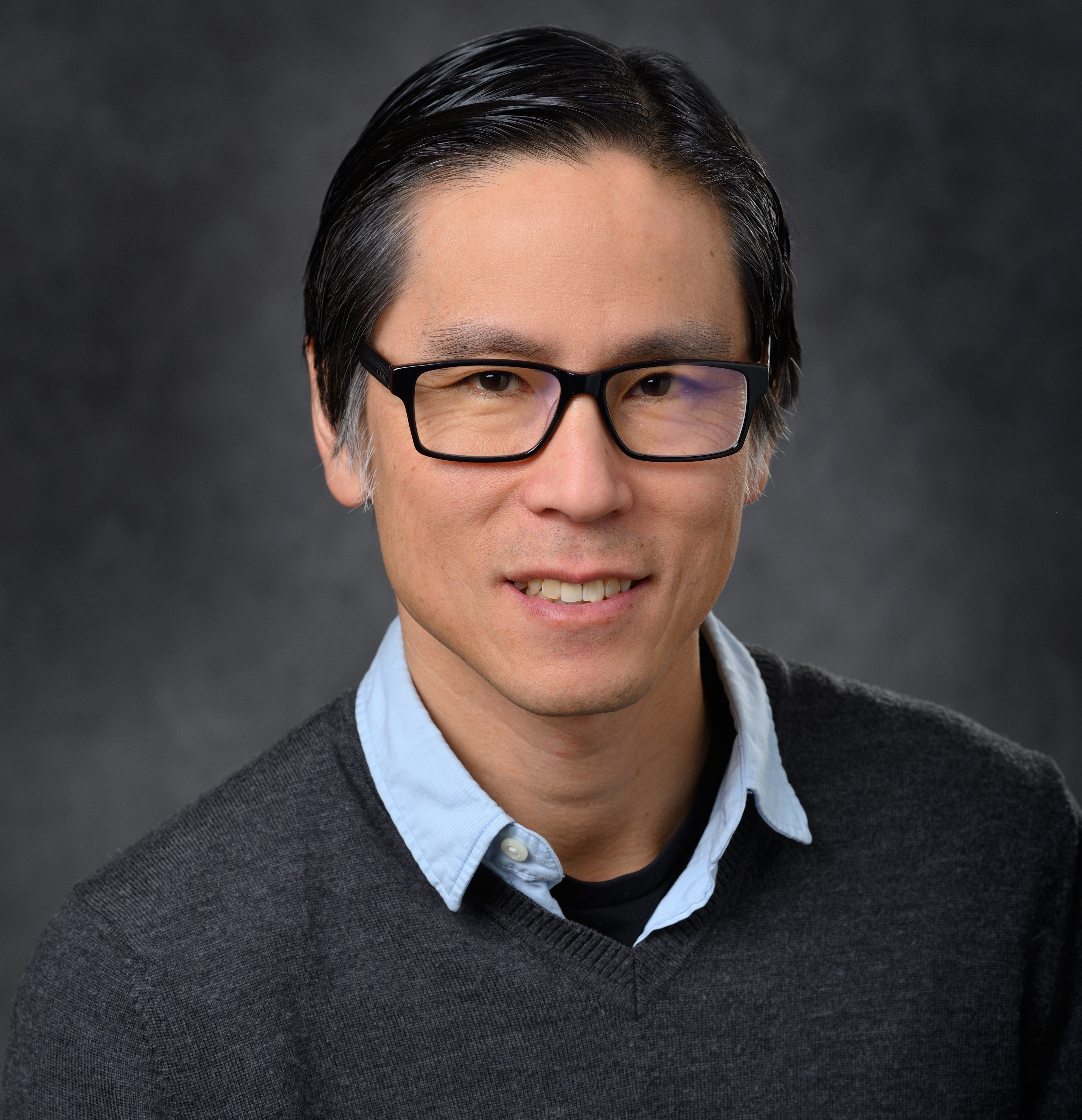 Professional Headshot of Eric Torng