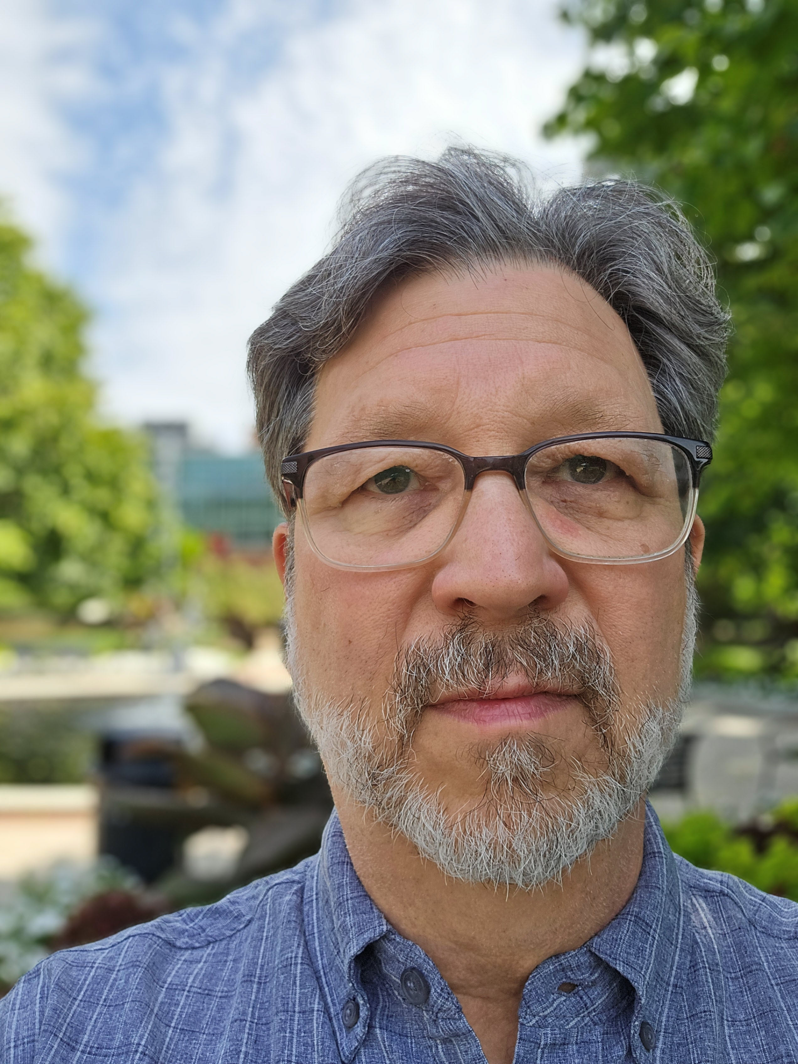 Headshot of Steven Matusz.