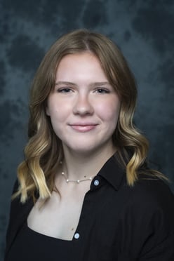 Headshot of Lauren Smith.