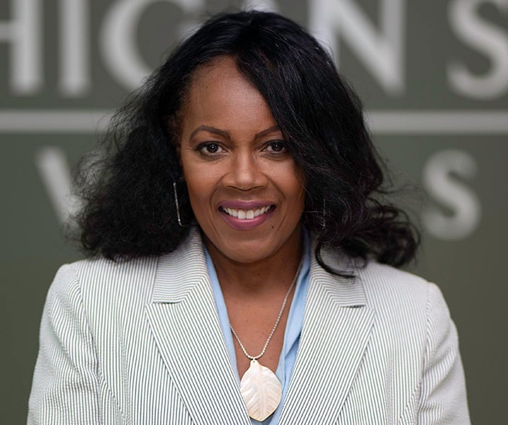 Lisa A. Reeves headshot