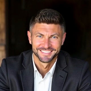 Headshot of Matt Pontifex