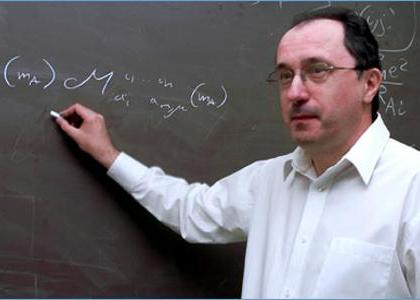 Dr. Piotr Piecuch