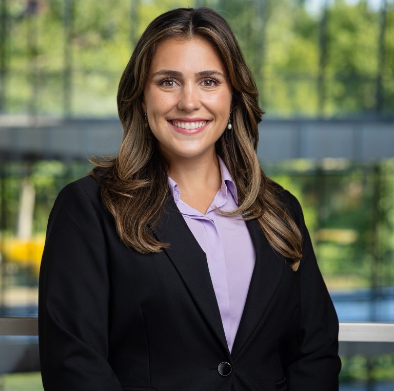 081825_MSU-MBA-HEADSHOTS_ANGELA-LEACH4-768x761