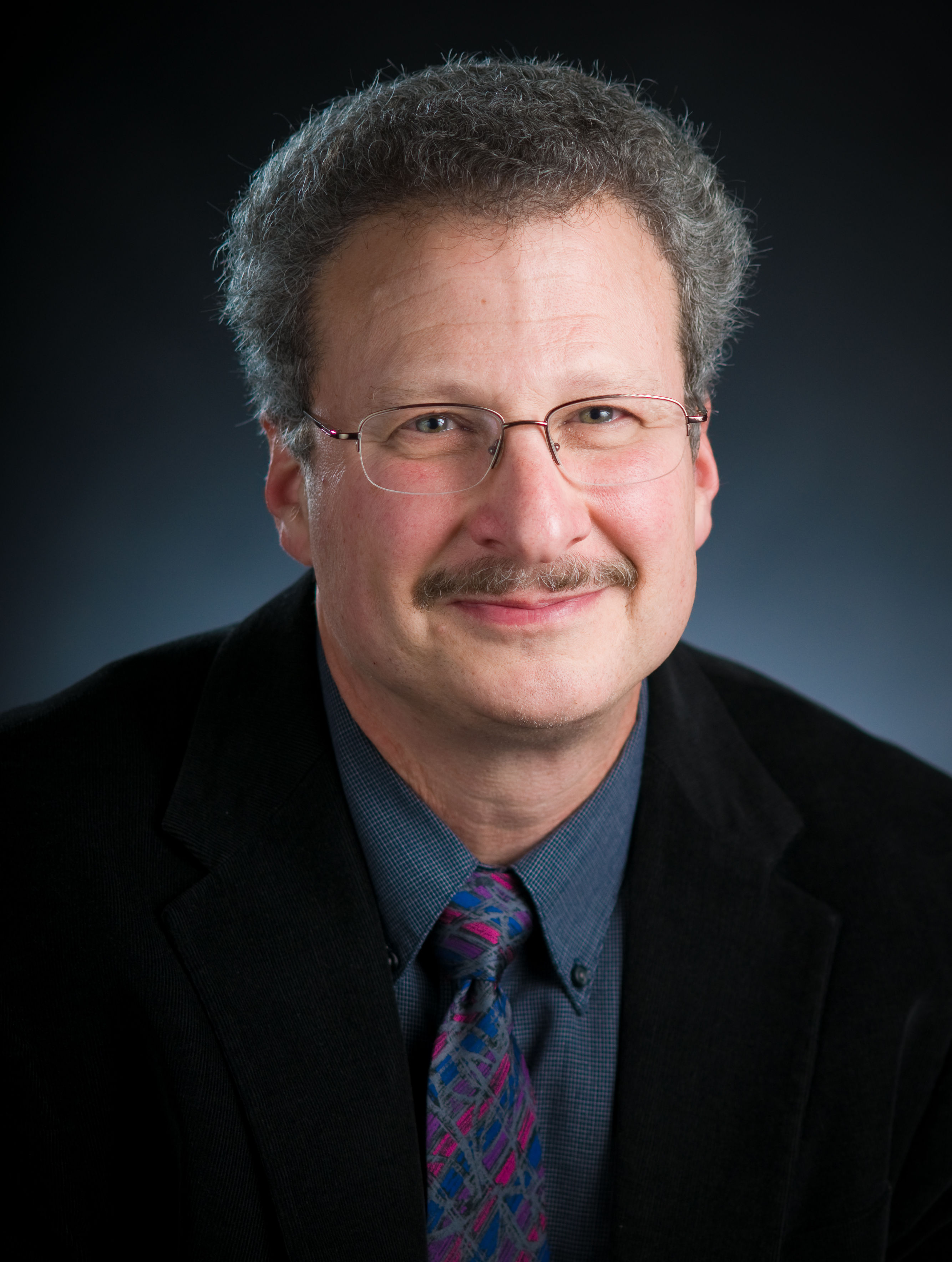 Headshot of Carl Davidson. 