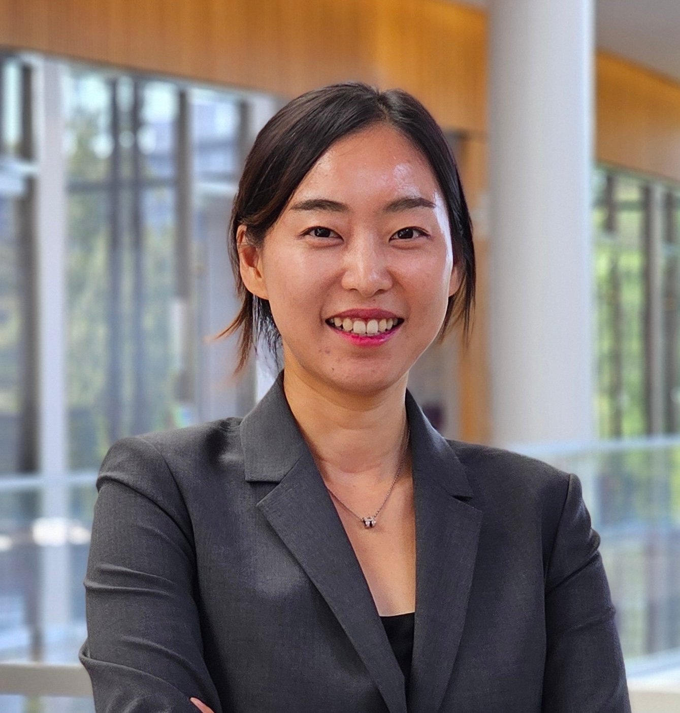 Headshot of Soo Jeong Lee.