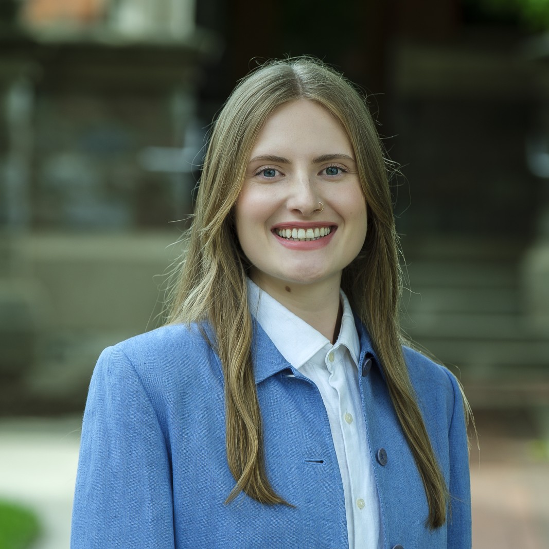 ECON_Madeleine_Smith_3845_square