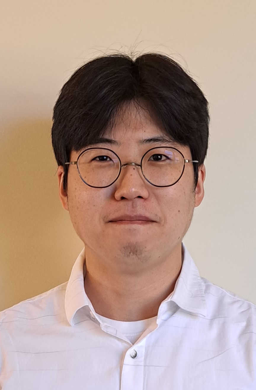Headshot of Jaehong Lim.
