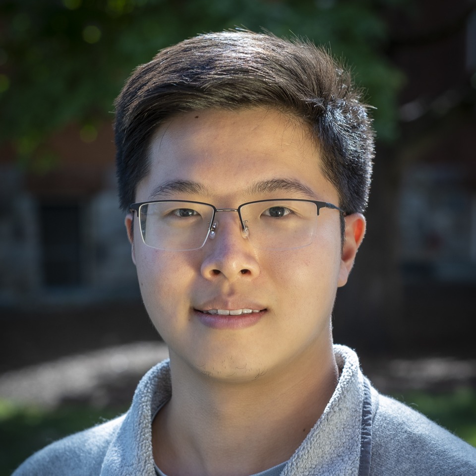 Headshot of Jianrui Wang.