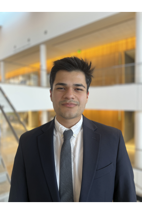 Headshot of Alexander Montes.