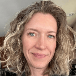 Headshot of Kristen Bieda.