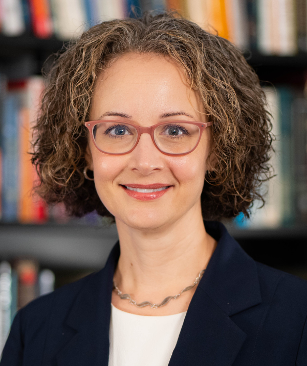 bowman-kristine-aside-600x717