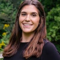 Lauren Secaras headshot