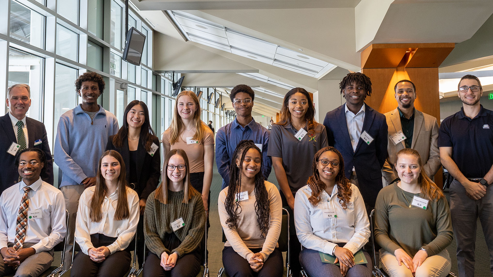 Showcase of Stars 2023, group of students who won all gathered for a photo-op