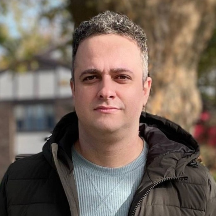 Professional Headshot of Iliya Miralavy