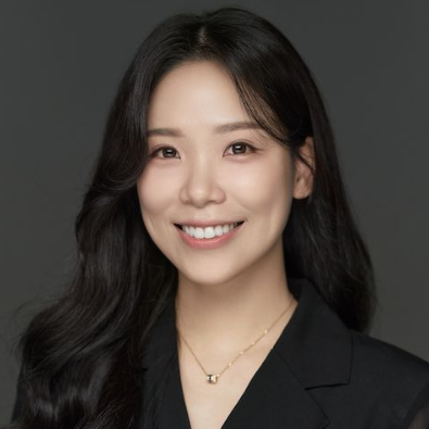 Professional headshot of Jiyoon Yi