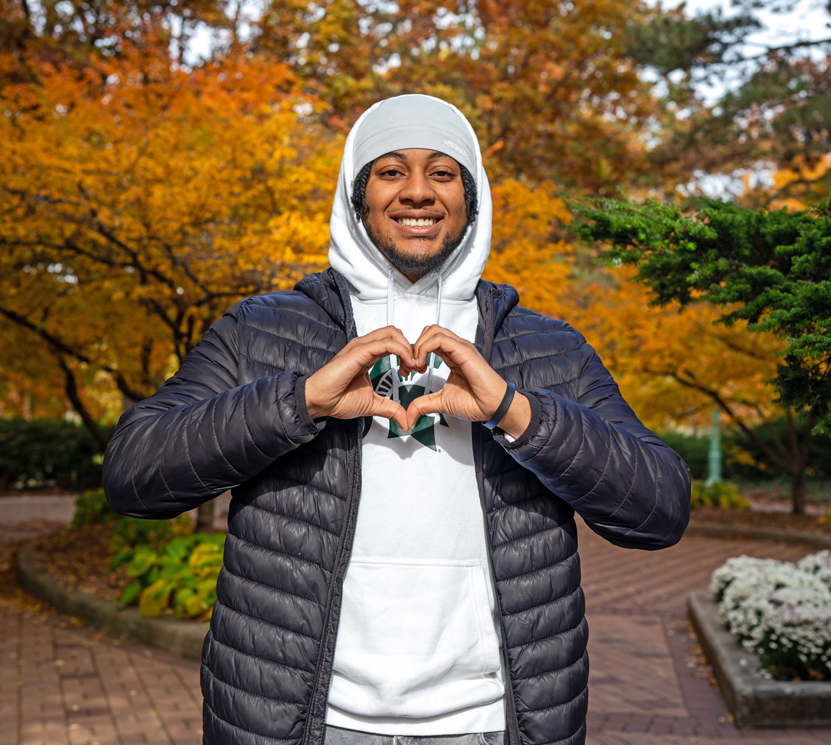 AG_GT-CP_hearthands-insetimage