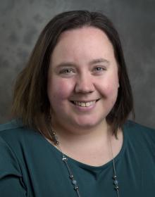 Headshot of Courtney Coscarelli.