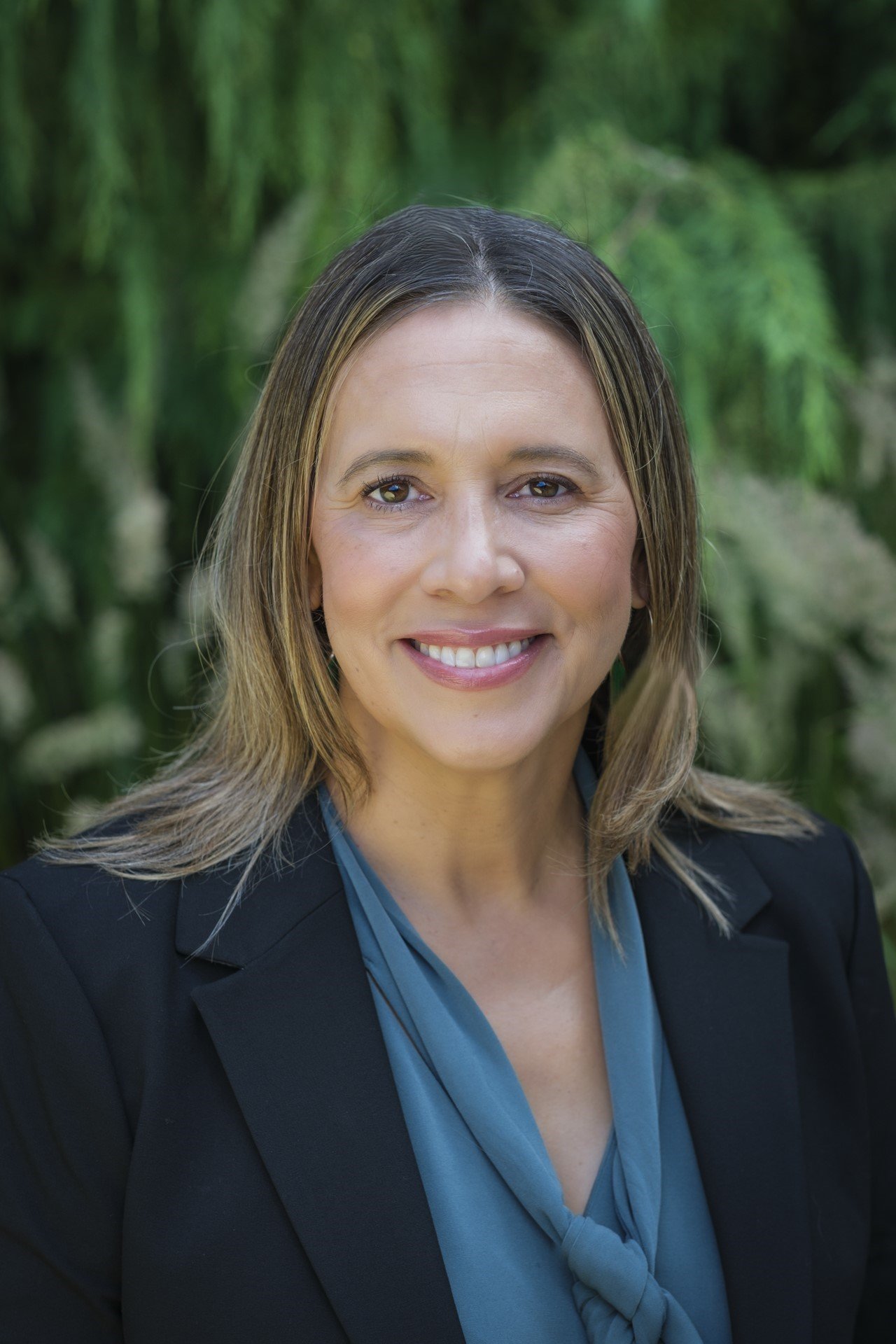 Headshot of Linda Halgunseth.