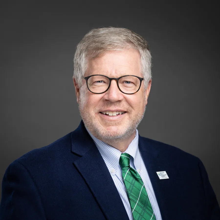 Potrait: Norm Hubbard