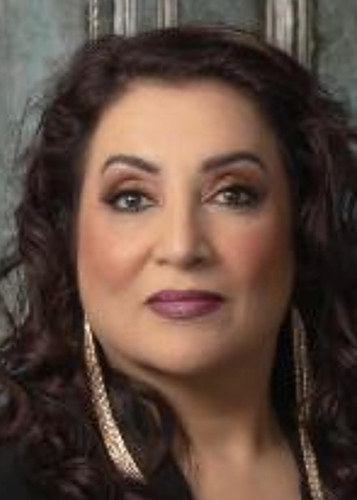 Portrait: Farha Abbasi