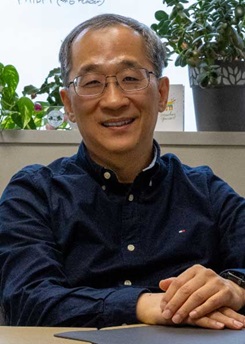 Portrait:  Dohun Pyeon